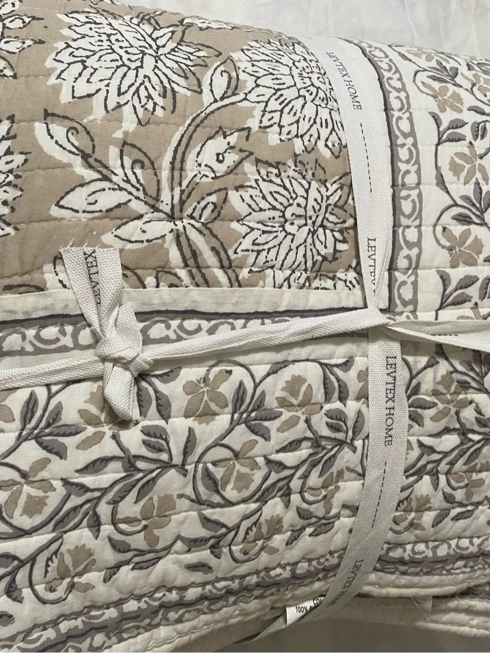 Levtex home taupe